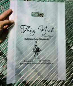 in tui ni long my pham 768x1024 1 e1773625814888