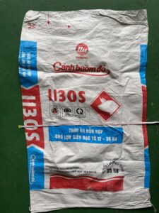 bao tải cám con cò 