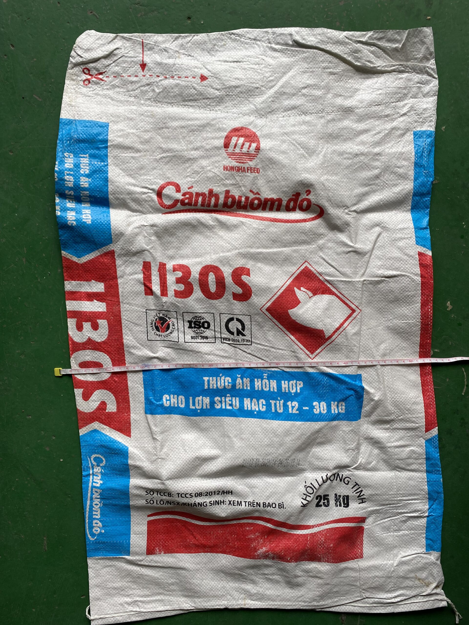 bao tải cám con cò